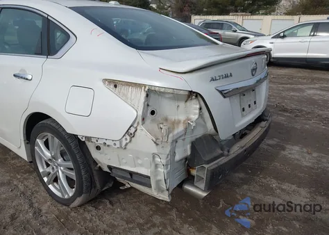 2013 Nissan Altima 3.5 Sv z USA, uszkodzony, nr VIN 1N4BL3AP5DC242158